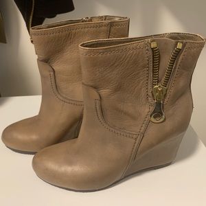 Griege color French brand leather bootie Sz 6
